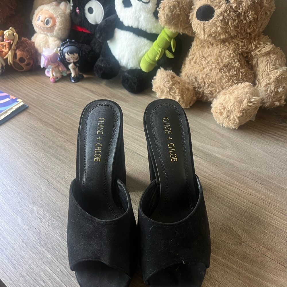 Chase + Chloe Black Mules for Women